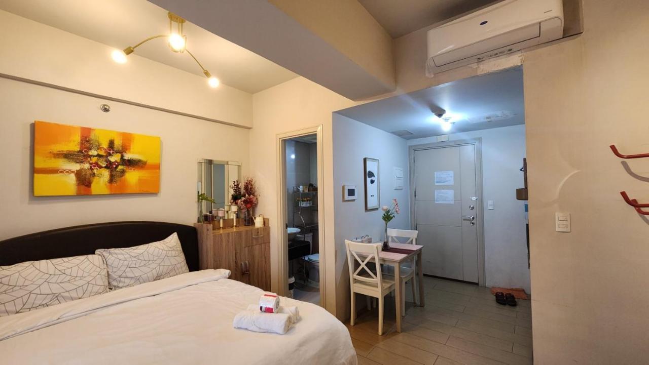 Alps At 150 Newport Blvd Condominum Near T3 Pasay Exterior photo