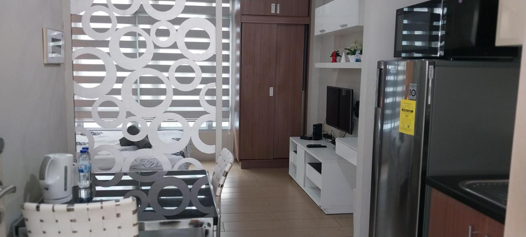 Alps At 150 Newport Blvd Condominum Near T3 Pasay Exterior photo
